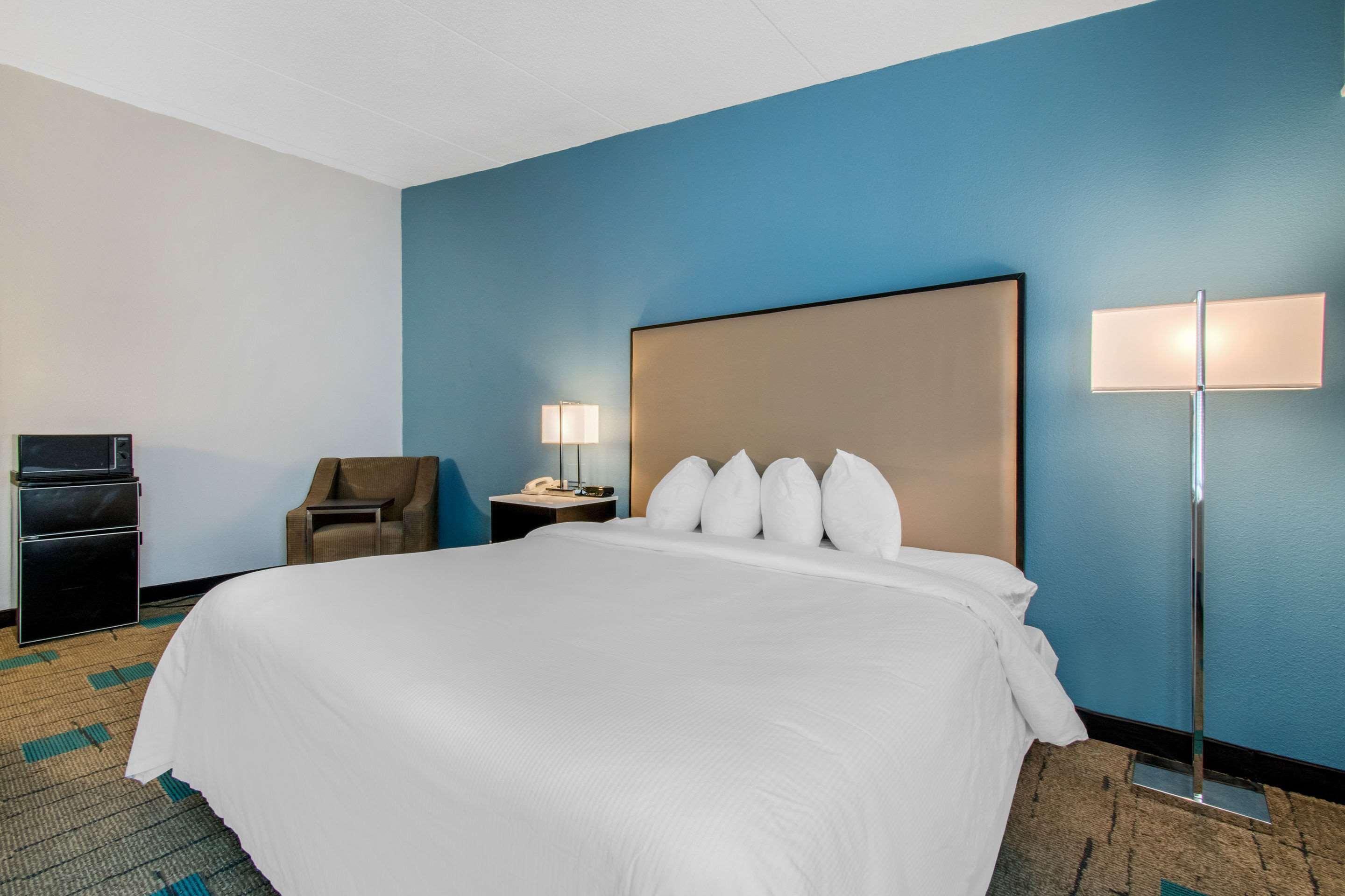Hawthorn Extended By Wyndham Hotel Chambersburg